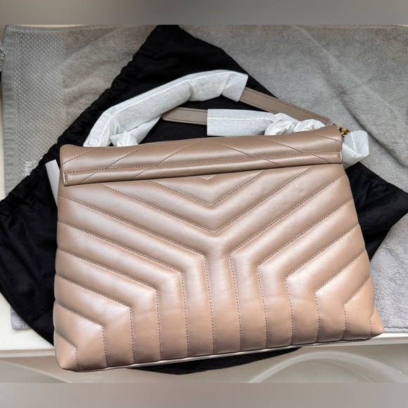 YSL Loulou Medium Bag - Picture 3 of 8